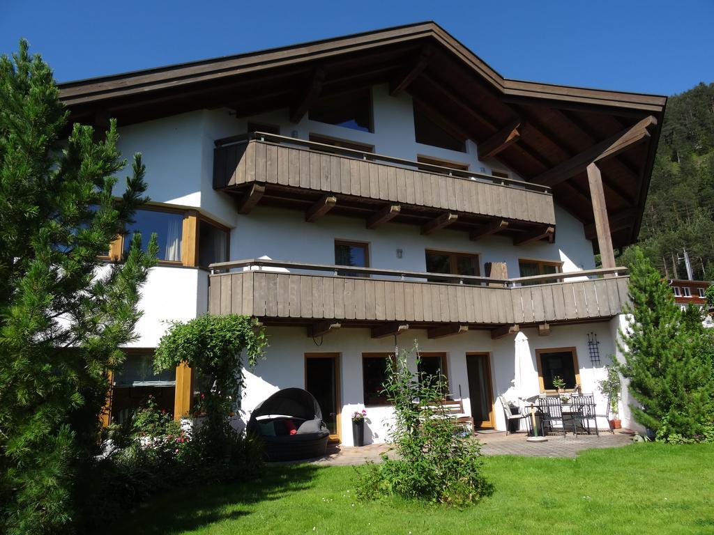 Appartementhaus St. Martin Seefeld in Tirol Bilik gambar